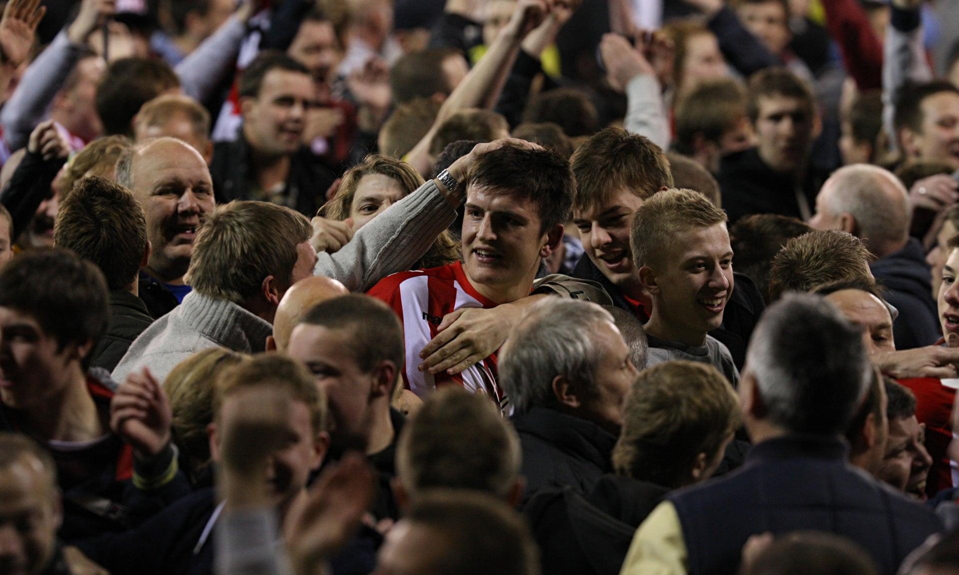 显得难以为 显得难以为